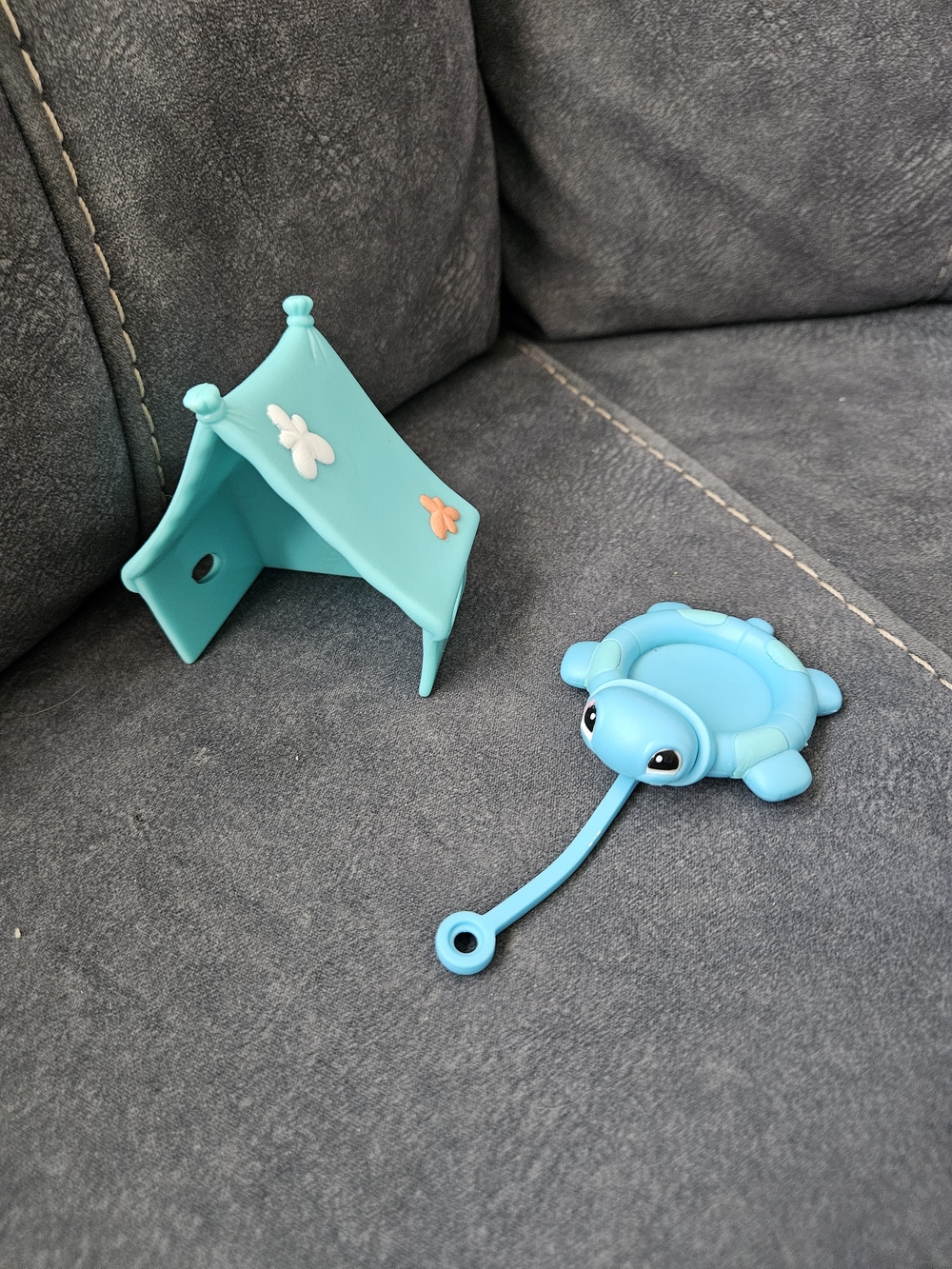 Littlest Pet Shop Aqua Blue Turtle Playset with Tent